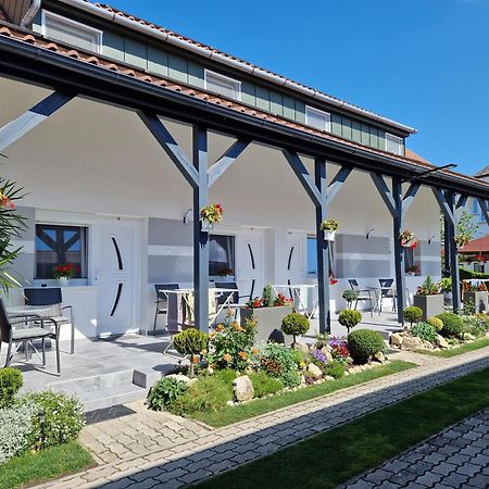 Hajnalka Vendeghaz Hotell Bük Exteriör bild
