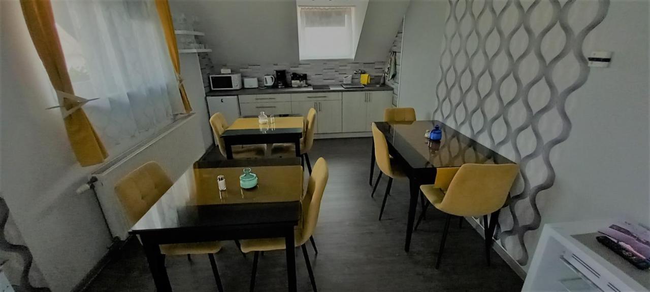 Hajnalka Vendeghaz Hotell Bük Exteriör bild