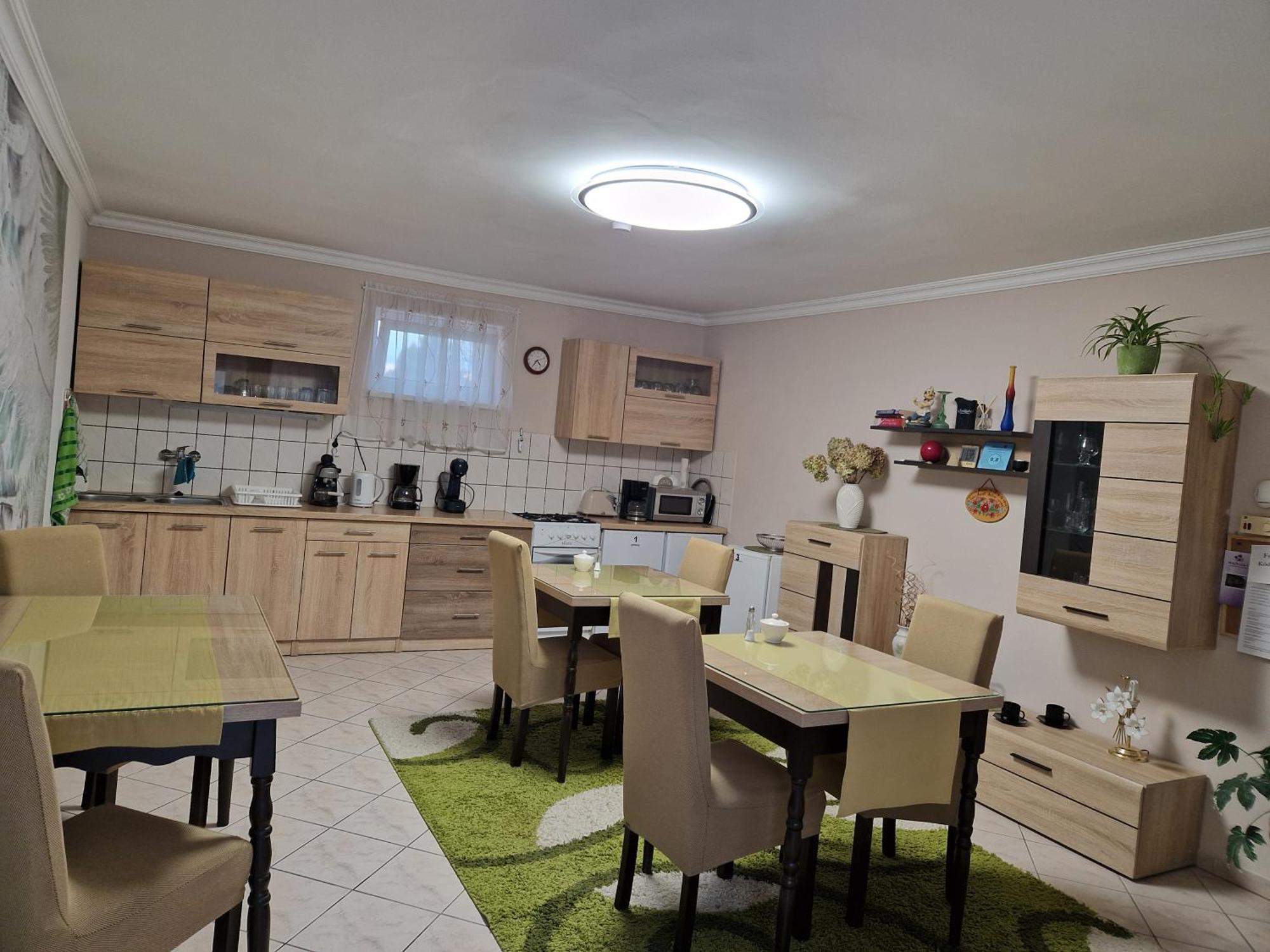 Hajnalka Vendeghaz Hotell Bük Exteriör bild