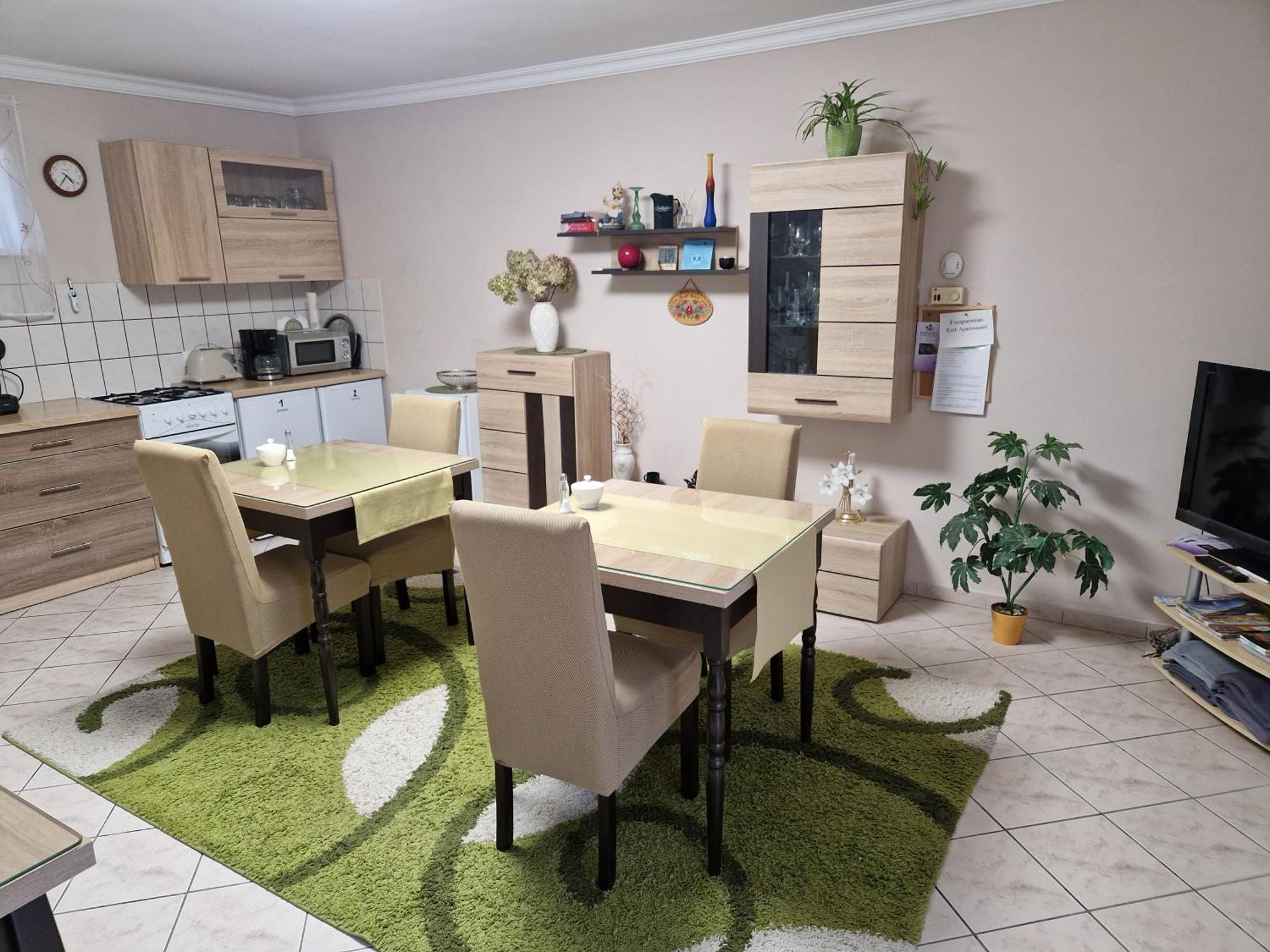 Hajnalka Vendeghaz Hotell Bük Exteriör bild