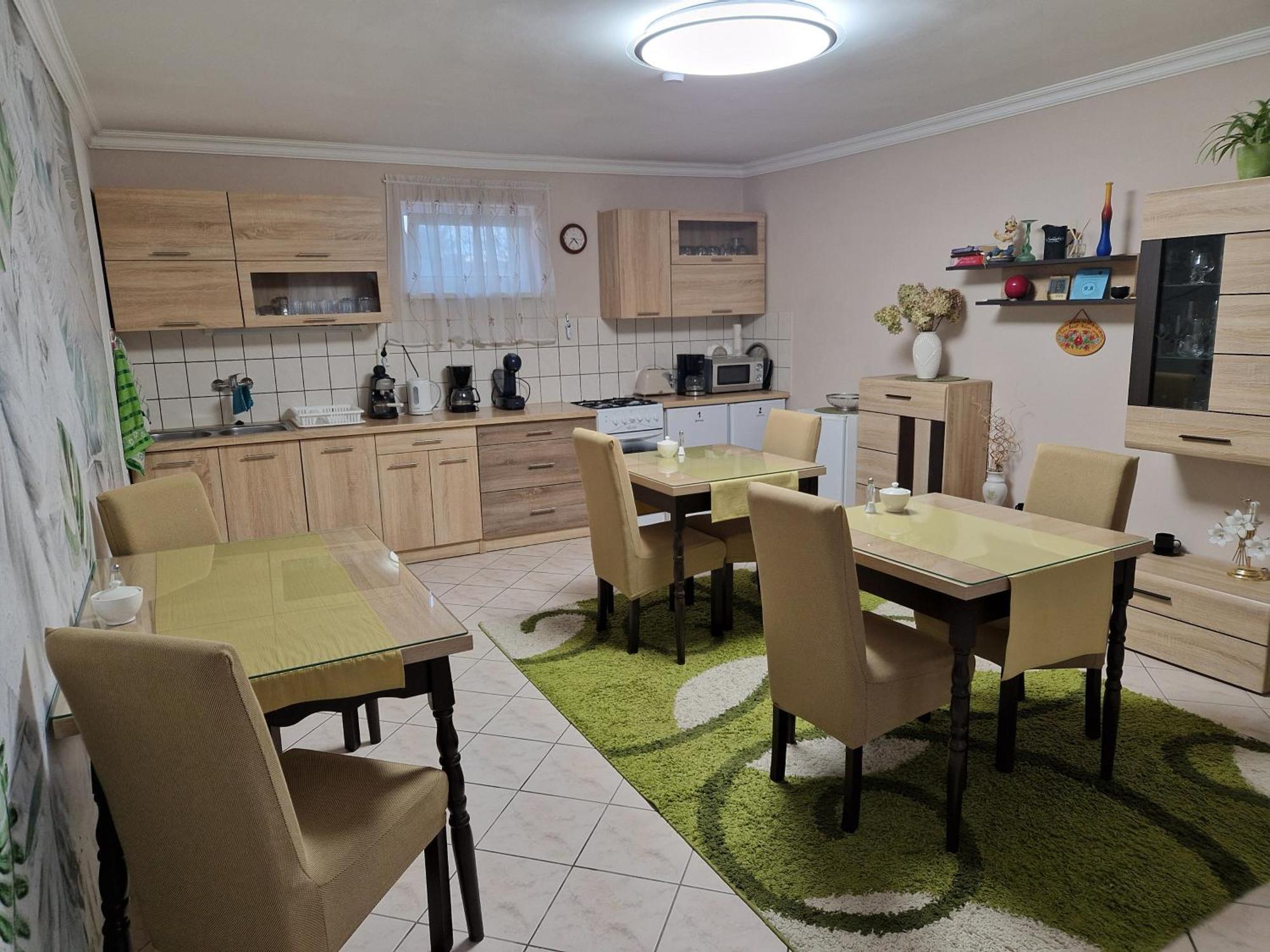 Hajnalka Vendeghaz Hotell Bük Exteriör bild